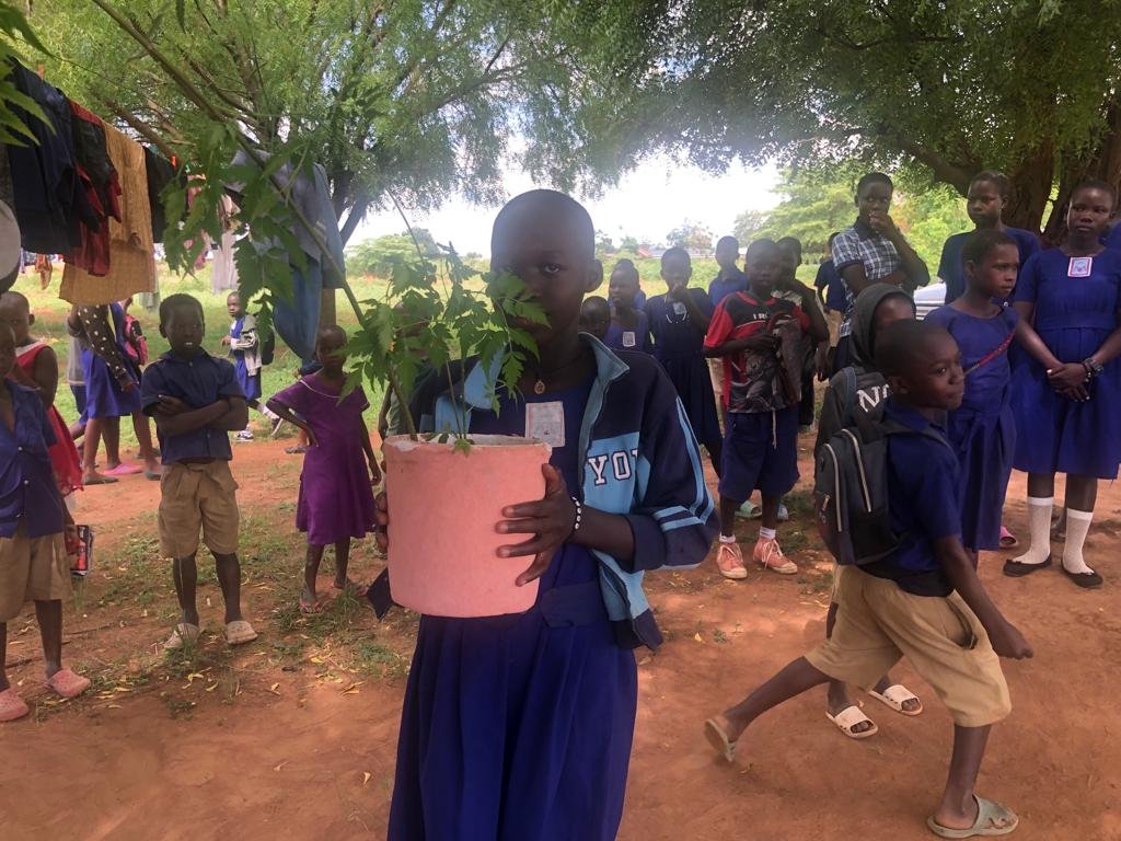 YLEC_Youth's tweet photo. Climate change mitigation is important to us.
#semproject sports activities in the 5 primary schools #soroti as a way of engaging pupils in environmental management #nurserybedestablishment #solidwastemanagement.
From Monday 17 April 2023 to Wednesday 19 April 2023. https://t.co/9w8I2P8DJq