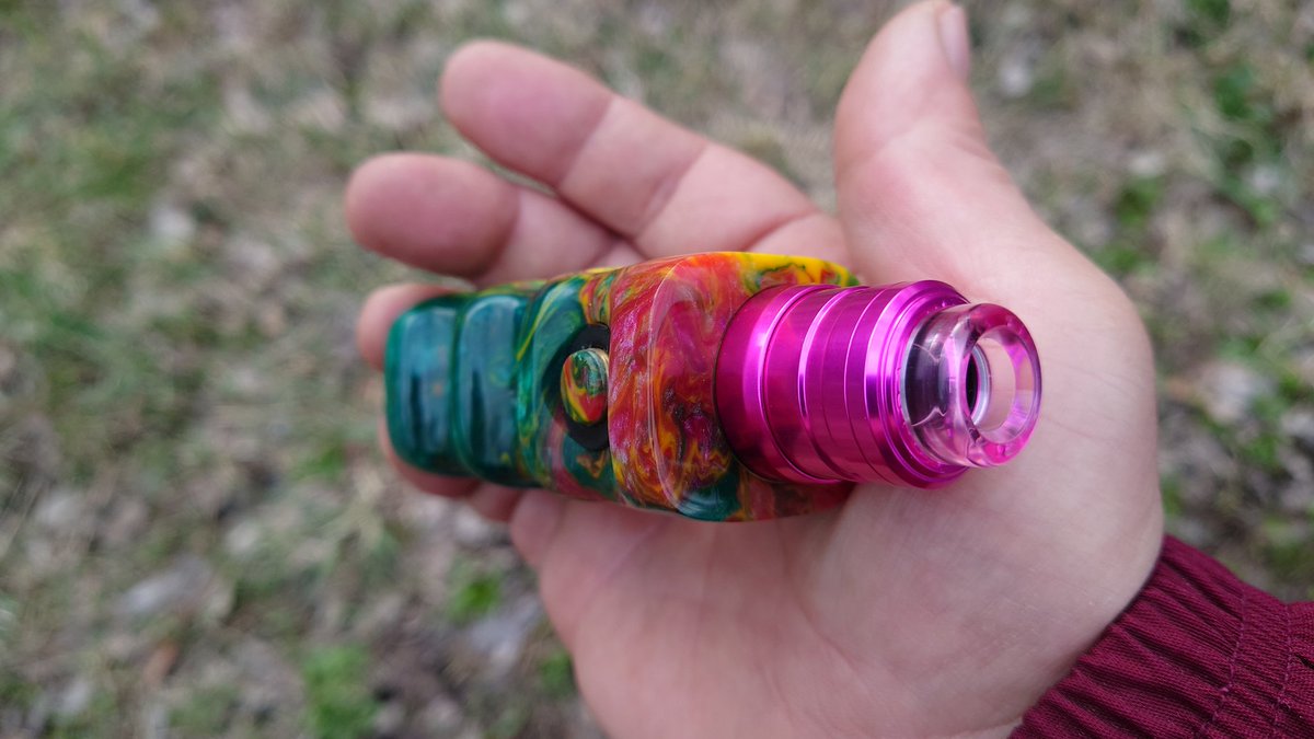 CebrjowHwScHCkj's tweet photo. 皆さんおはよっチェ😆👍今日も宜しくご安全に🙇💦 #JFVAV2MOD + #AXIALrda + #WildTip810 😋💦 #VAPE #vape好きな人と繋がりたい #VAPE好きと繋がりたい #VAPE初心者 #JFVA #JFVAstyle #しっくりセットアップ #UnicornVapesInc #massmods https://t.co/VyKlfrp6j7