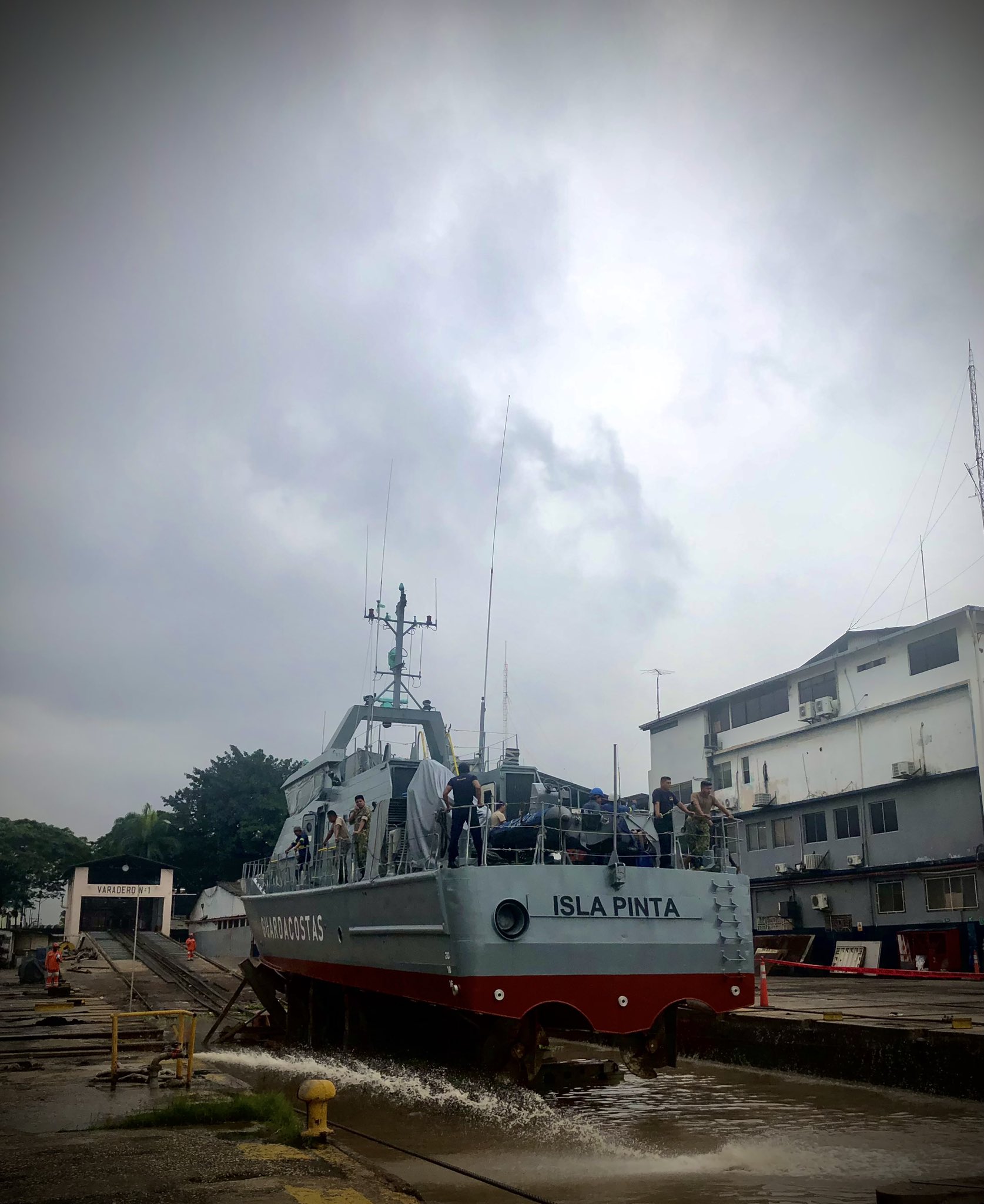 httpspbstwimgcommediaFt8hil8WcAEUZHRformatjpgnamelarge