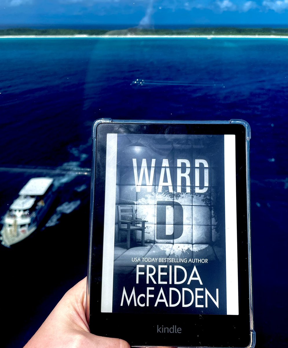 shiftingart's tweet photo. Book goal hit for 2023!! Peep my early review of Ward D by @Freida_McFadden on Goodreads! https://t.co/k8vCqZjFcJ https://t.co/2sAoHVPYd4