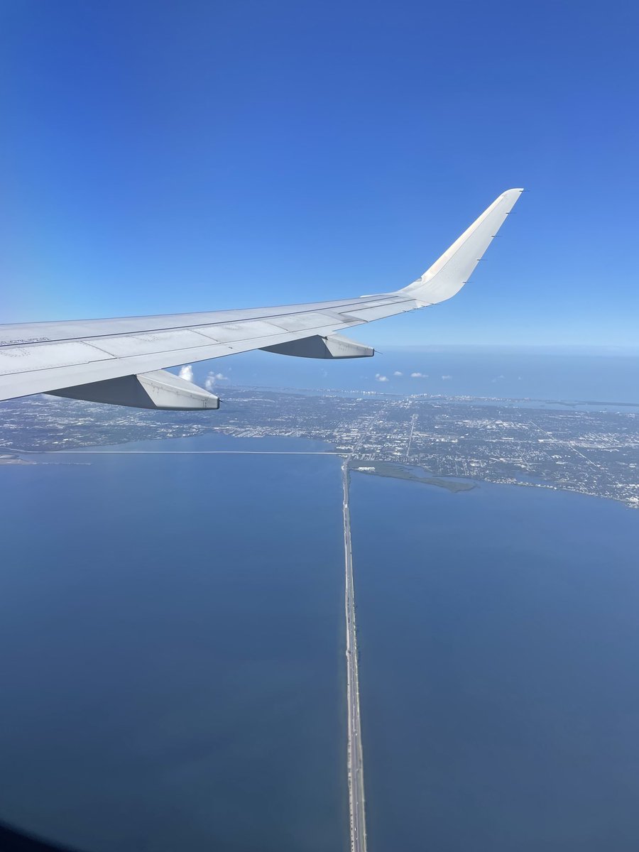 thenextbeststop's tweet photo. Where should I go next? 🤔 #travel #vacaction #weekendgetaway https://t.co/Rp503KyoSL