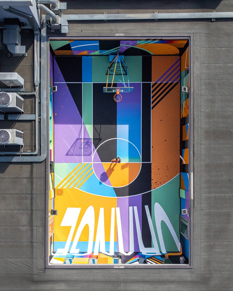 abduzeedo's tweet photo. Basketball Court Street Art in Torino, Italy https://t.co/mLjkXXpFHh https://t.co/h2bf0oeTYw