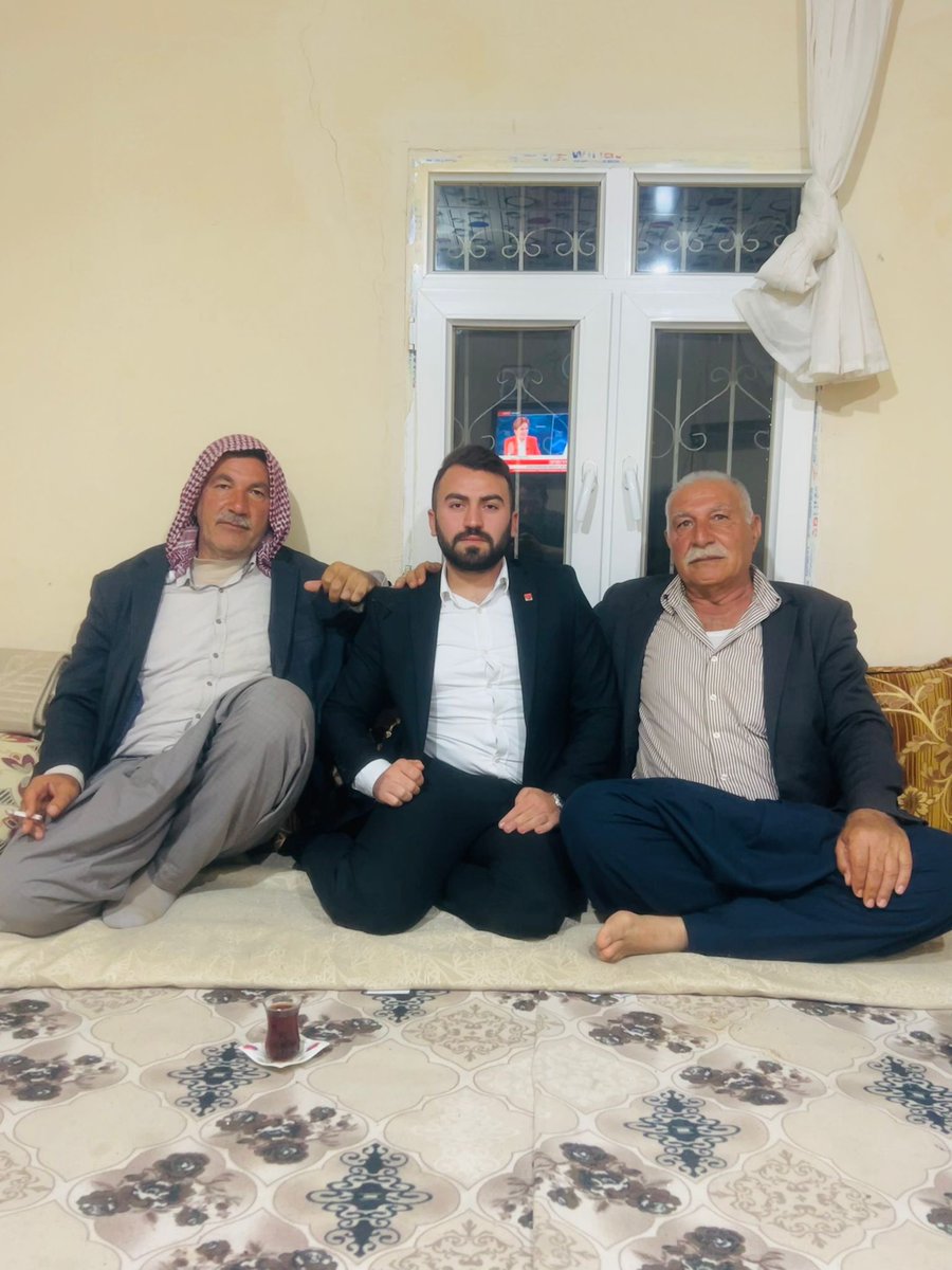 CHP Şanlıurfa Milletvekili Adayımız İsa Ekinci Viranşehir Satıcık Mahallesi'nde  iftar sonrası vatandaşlarımız ile biraraya geldiler.
<a href="/herkesicinCHP/">CHP 🇹🇷</a> <a href="/karadagferhatt/">Ferhat KARADAĞ</a> <a href="/isaekincii/">İsa EKİNCİ</a>