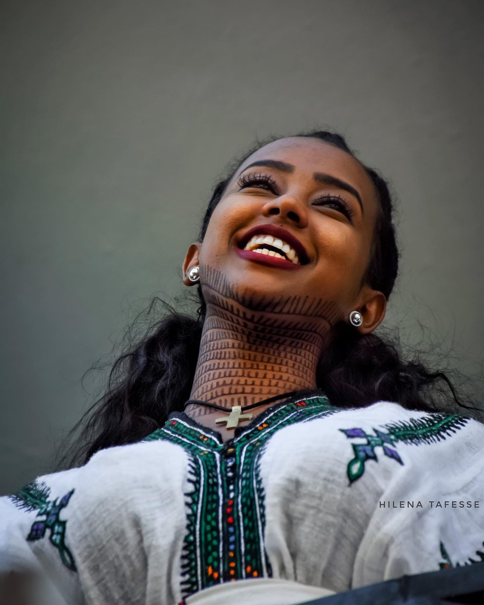 ethio_hub7's tweet photo. Ethiopian women are known to be endowed with natural beauty. There is no doubt that there are lots of beautiful Ethiopian women with lovely, supple and glowing skin so if you are interested in beautiful black  ladies, Ethiopia is the place to be.
#ethiopiangirls  #ethiopianart https://t.co/gFOfrvPX8P