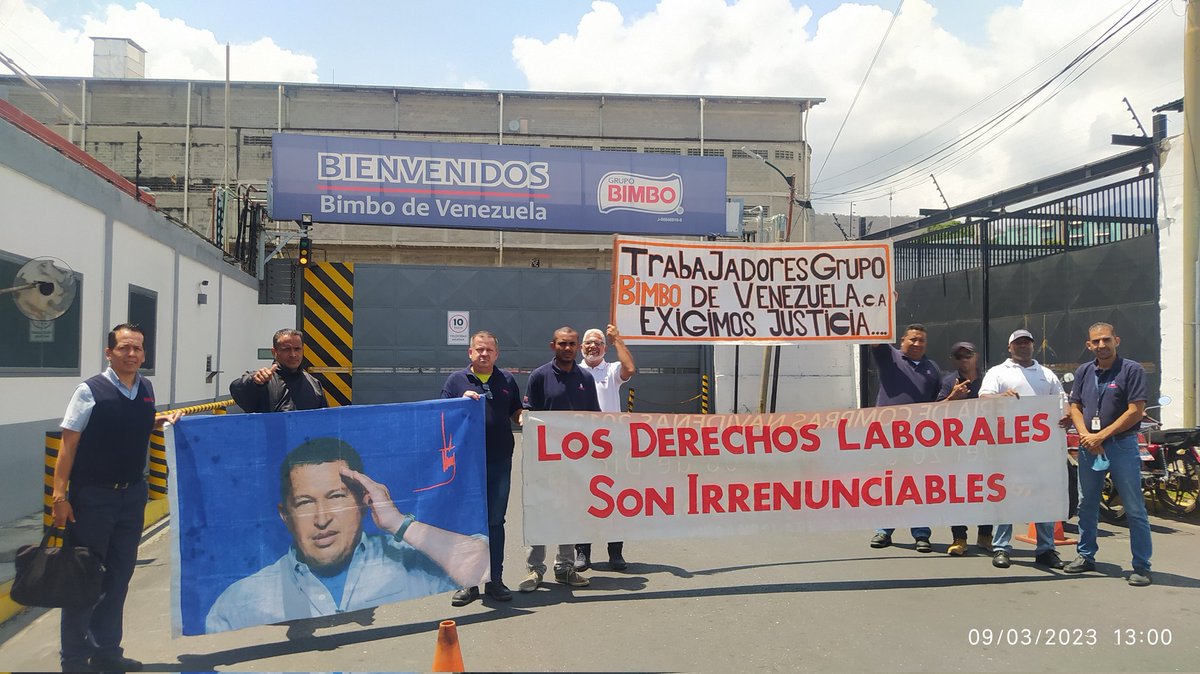 <a href="/pinfantea/">Pedro Infante A.</a> <a href="/NicolasMaduro/">Nicolás Maduro</a> Sr Pedro Infante, cordial saludo..
Somos trabajadores d <a href="/BimboVenezuela/">Bimbo Venezuela</a>  con orden d Reenganches desde hace cerca d 1 año. La empresa está en desacato, ni siquiera los acuerdos d la <a href="/subcomlaboralAN/">Subcomisión Laboral de la A.N..</a> quieren cumplirlos. Somos padres d #Familia