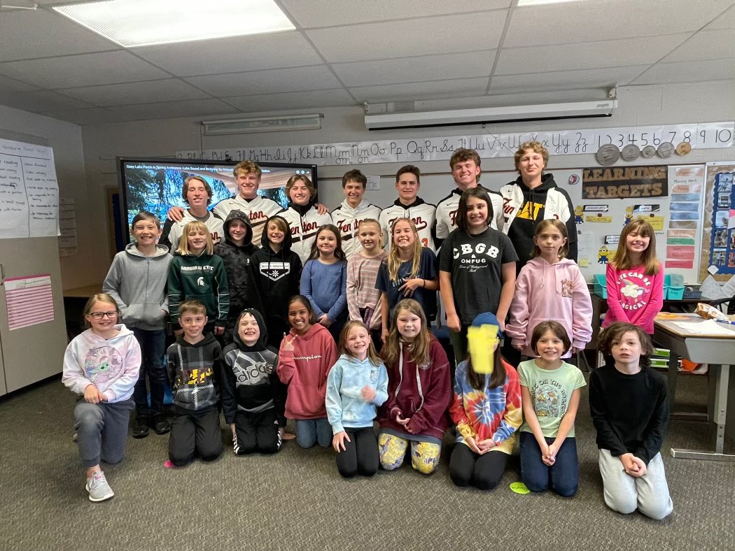 Fenton Baseball tweet media