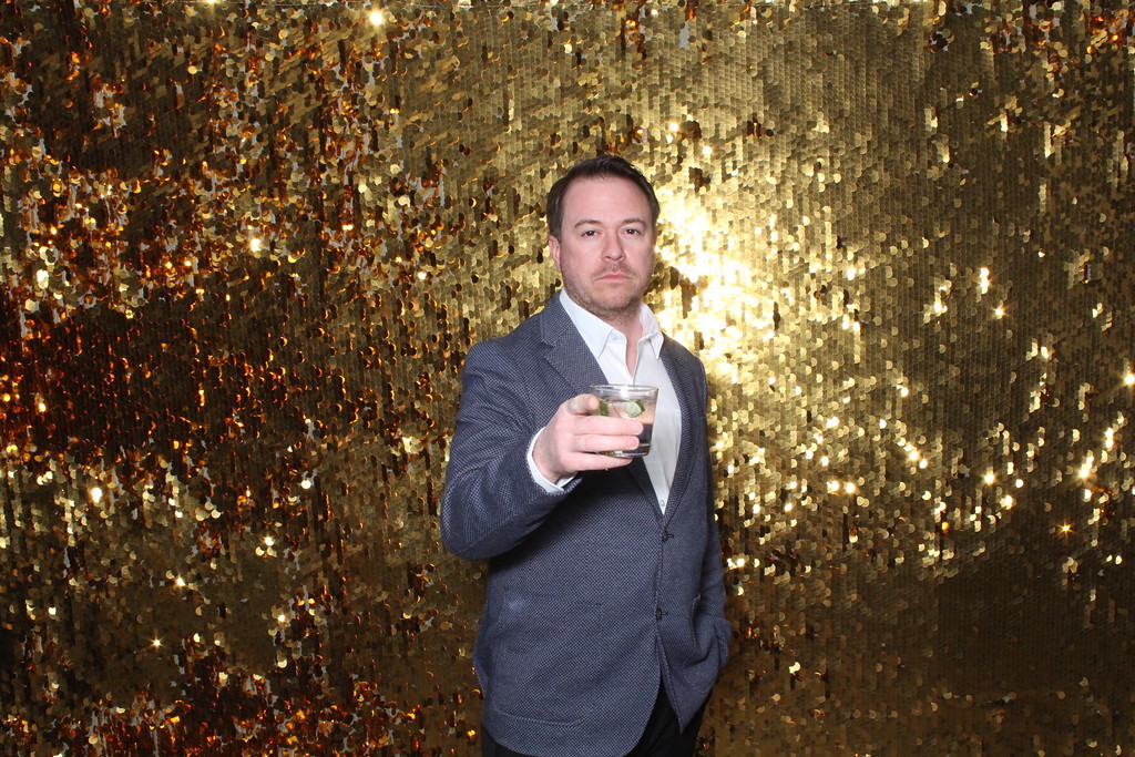 Monday is fun day!
.
.
.
#giggleandriot #photobooth #sacramentophotobooth #photoboothfun