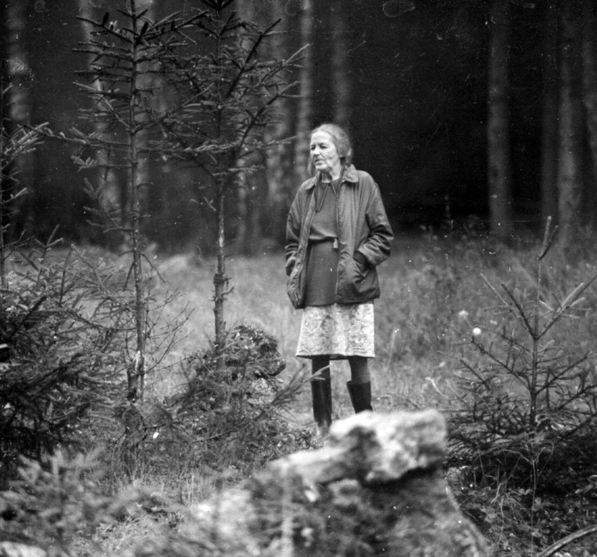 Tarkovsky’s mother Maria Vishnyakova on the set of Zerkalo.