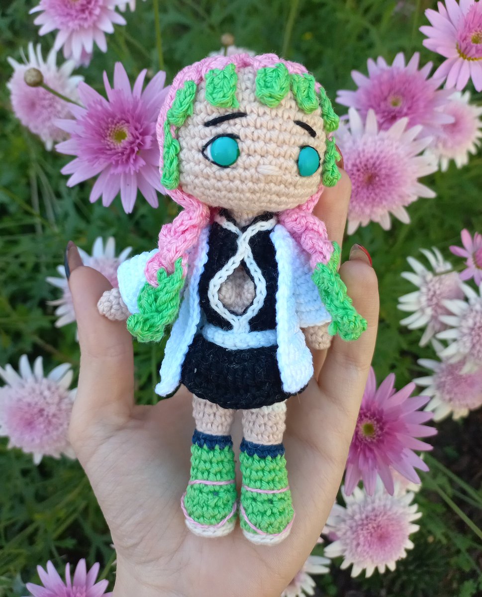 Ginger_crafts_'s tweet photo. I made a Mitsuri Kanroji amigurumi https://t.co/3f9rRhylvo