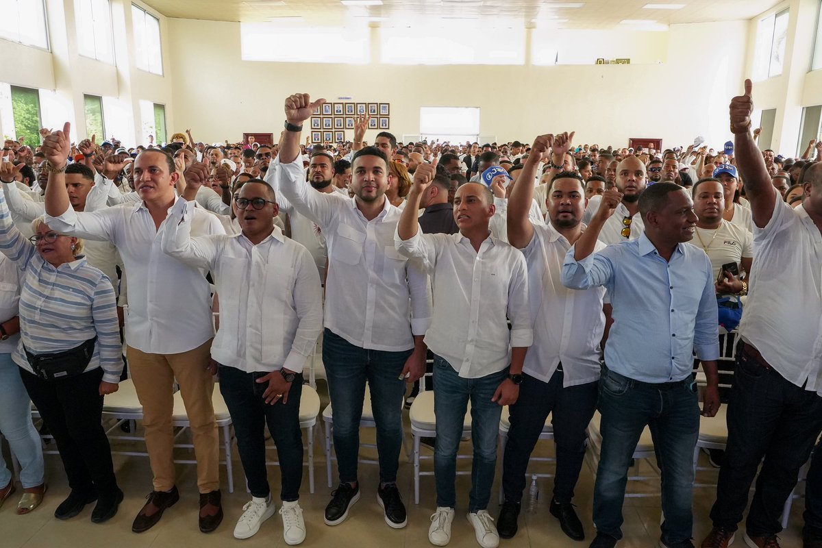 CarlosValdezRD's tweet photo. Más de 3000 mil jóvenes se integran a nuestro @prm_oficial en la Provincia de San Juan. En una actividad histórico realizado por nuestra Juventud Revolucionaria Moderna (@JRM_OFICIALRD). Seguimos creciendo, la victoria del 2024 nos encontrará en las calles, trabajando. ¡Vamos!

#JuventudPRM #YoCreoEnTi #LaMayorFuerzaJuvenil