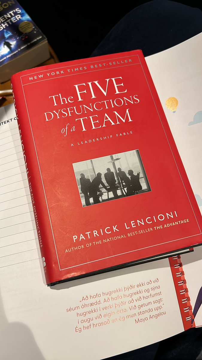 Undirbúa leshóp stjórnenda, annar hittingur 💜 Ótrúlega mikilvægt að vinna saman, lesa og ígrunda teymið sitt. Hvað erum við að gera vel og hvað getum við gert betur! Verum hugrökk og tilbúin að prófa nýja hluti #stjornun #menntaspjall #stapaskoli