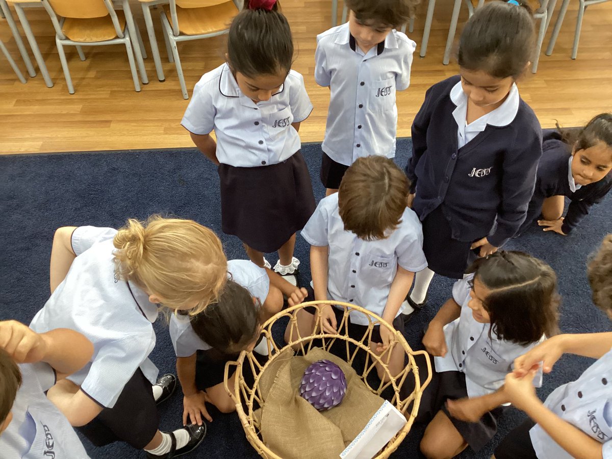 JESSJumeirahYr1's tweet photo. Y1 have been super excited this week with the arrival of a dragon eggs in our classroom. We received a letter from Norbert the dragon asking us to look after the lost eggs. What a great introduction to our fantasy topic. #JESSJUMcreative #JESSJUMEnglish #JESSJUMTopic https://t.co/2MRzKix0Rq