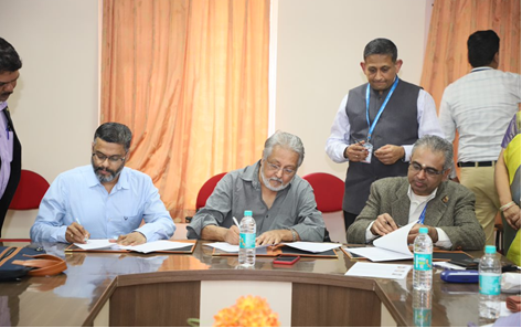 StJohnsResearch's tweet photo. Tripartite Collaborative #MOU signed on April 6th by @StJohnsResearch (@StJohns_Blr); @VishwaAmrita (@Amrita_Engi) & @CCAMP_Bangalore for collaboration & ideation, to address problems #Social #Clinical relevance, using #CIBIP Platform. https://t.co/qnIBBQBSCp