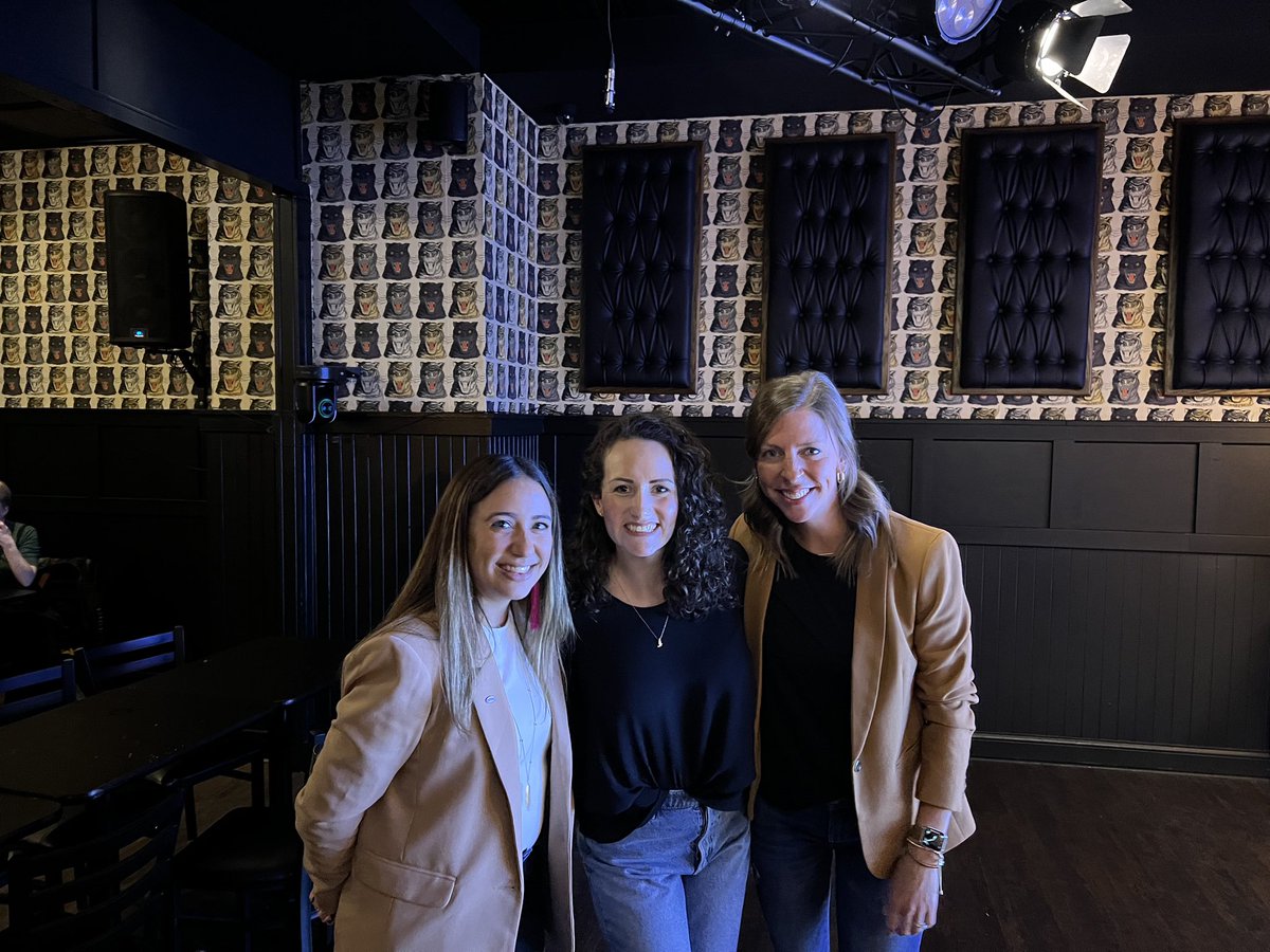 Reunited with these beauties at #HIMSS23 <a href="/amariedauwer/">Ashley Dauwer</a> <a href="/xealthinc/">Xealth</a> #WomeninHIT