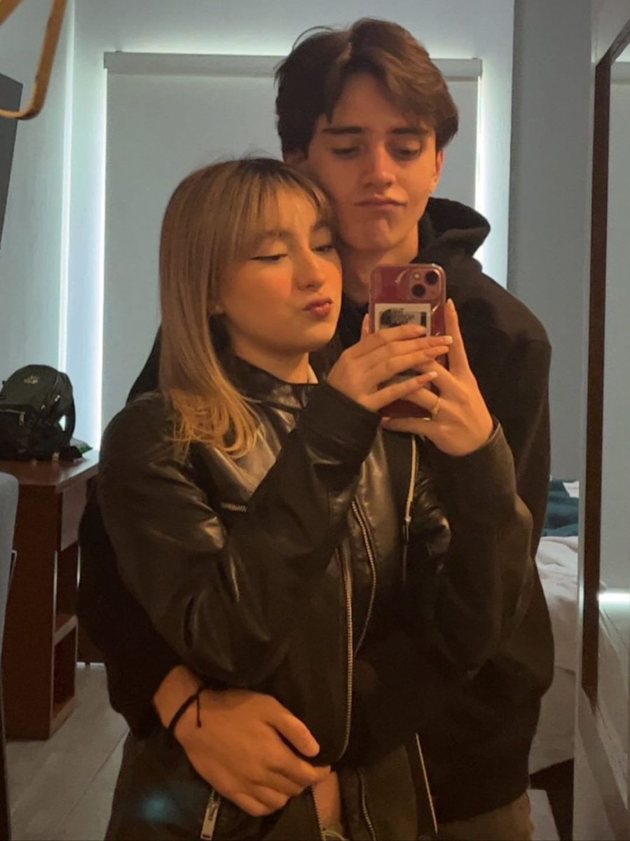 mi preciosito 🩷
• <a href="/teddiggory/">ted</a>