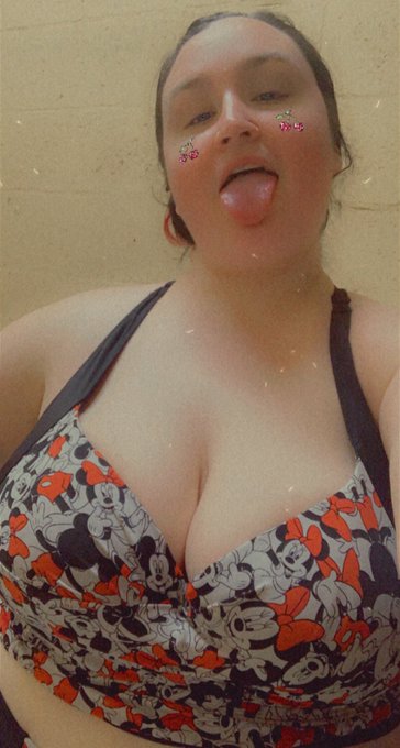 Want to grab my attention but aren&rsquo;t sure how to start? Try sending something from here:   https://t<a href="/tag/manyvids"class="tags"><span>#manyvids</span></a>