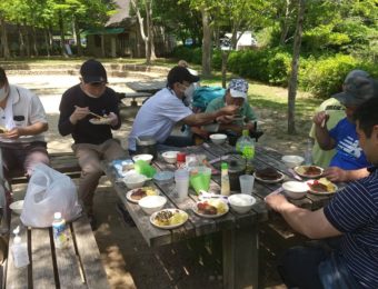 OsakaVolunteer's tweet photo. ＼介護補助／障がいのある方の外出サポート👬

一緒に #BBQ をして楽しみましょう！

日時：4/22(土)-23(日) ※1泊2日, 2日目のみ参加可
場所：しあわせの村あおぞら（集合/解散：JR神戸線「三ノ宮」）
募集先：イルカグループ

詳細
☞ https://t.co/Edb8d3FNbW

#L018 #同行支援 https://t.co/O1jOUgS3hm