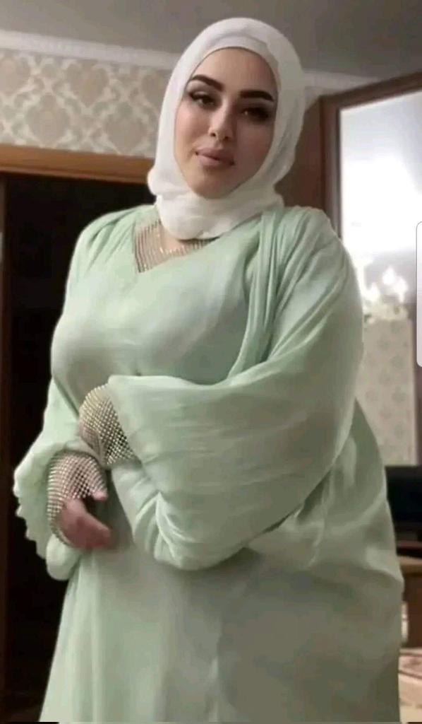 am_mhmed2's tweet photo. طبيبة عاقر 
عمري 40سنة 
طولي 168وزني 66
جميلة بشرة بيضاء شعري طويل اسود 
منفصله بدون اولاد السكن موجود عندي سكن  أنيقة متحررة فكريا مثقفة مهتمة بنفسي ارغب بزواج مسيار اذا صار توافق  من الطرفين نعلن الزواج لايهم العمراو الجنسيه المهم الجدية https://t.co/CPHiOSfOqC
