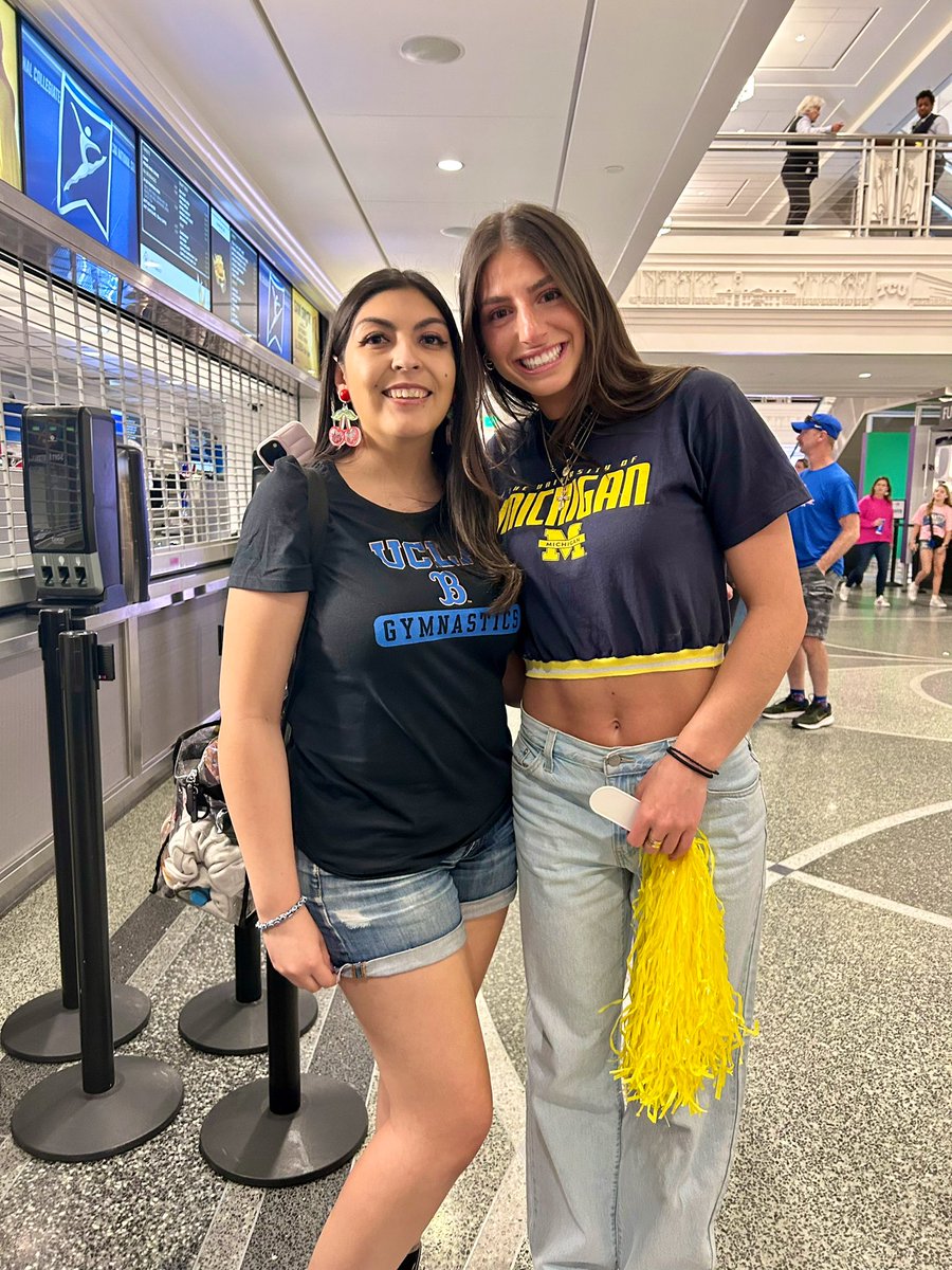 morgansblock's tweet photo. best part about nationals was meeting niko and telling her how much i appreciated her over the years💙 https://t.co/h9b56ZFWho