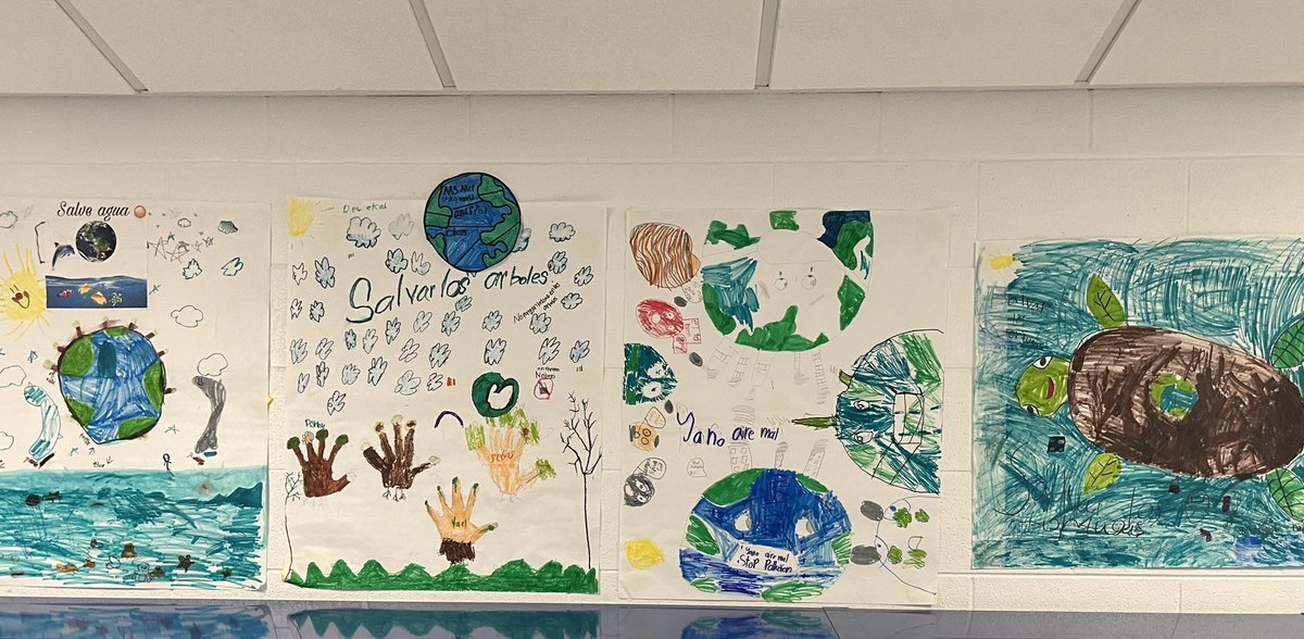 MsMariaMercado's tweet photo. After learning about natural resources students were able to complete a campaign poster 🌎 they turned out awesome!! https://t.co/CFd9rWZgcG