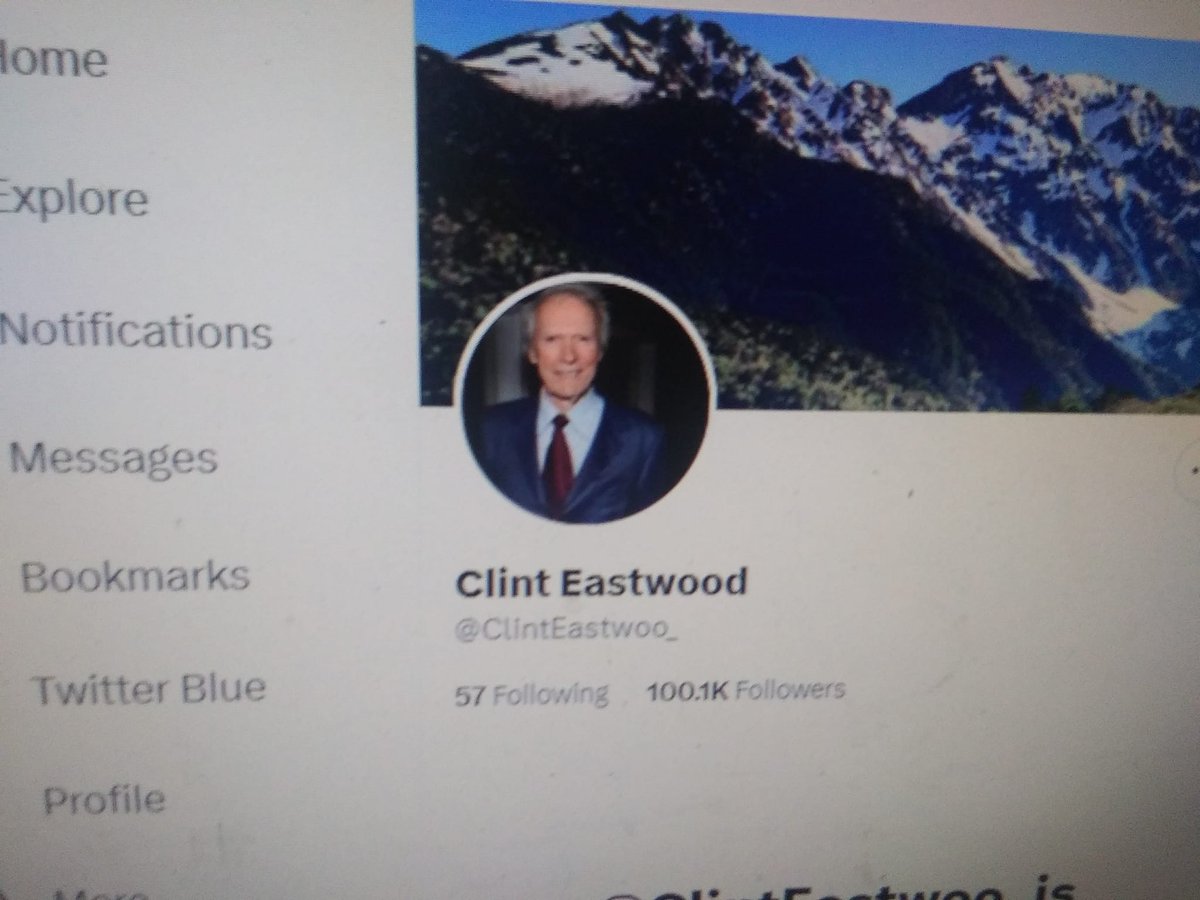 garycrazybiker's tweet photo. 100k followers but FAKE AS HELL blocked Clint Fakewood  ! https://t.co/mxNBVOIZae