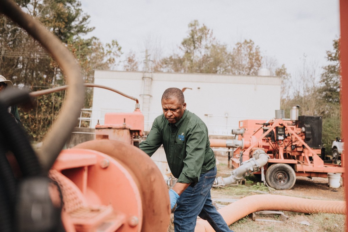 StarkUtilities's tweet photo. Touting more than 70 dedicated employees, Starkville Utilities delivers a broad range of electric and water services. #rightpeople #rightsolutions #rightway https://t.co/b9mmZZEF4y