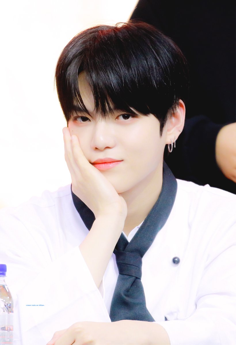 cros_gh's tweet photo. 230108 
#계현 #GYEHYEON
#베리베리 #VERIVERY https://t.co/1IZz6eaqav