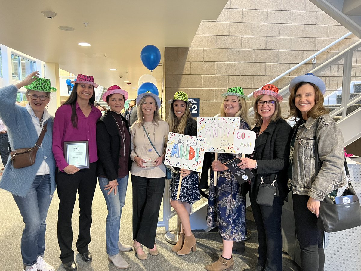 Chaparral loved honoring Ms. Menschel for being our distinguished educator of the year, and Ms. Bueschen on completing her induction program! Congrats to both of our Cubs! #lvusdconnects #itsagreatdaytobeacub <a href="/nkg621/">Nicki Goldstein</a> <a href="/LVUSD/">LVUSD</a> <a href="/lindayollis/">Linda Yollis</a>