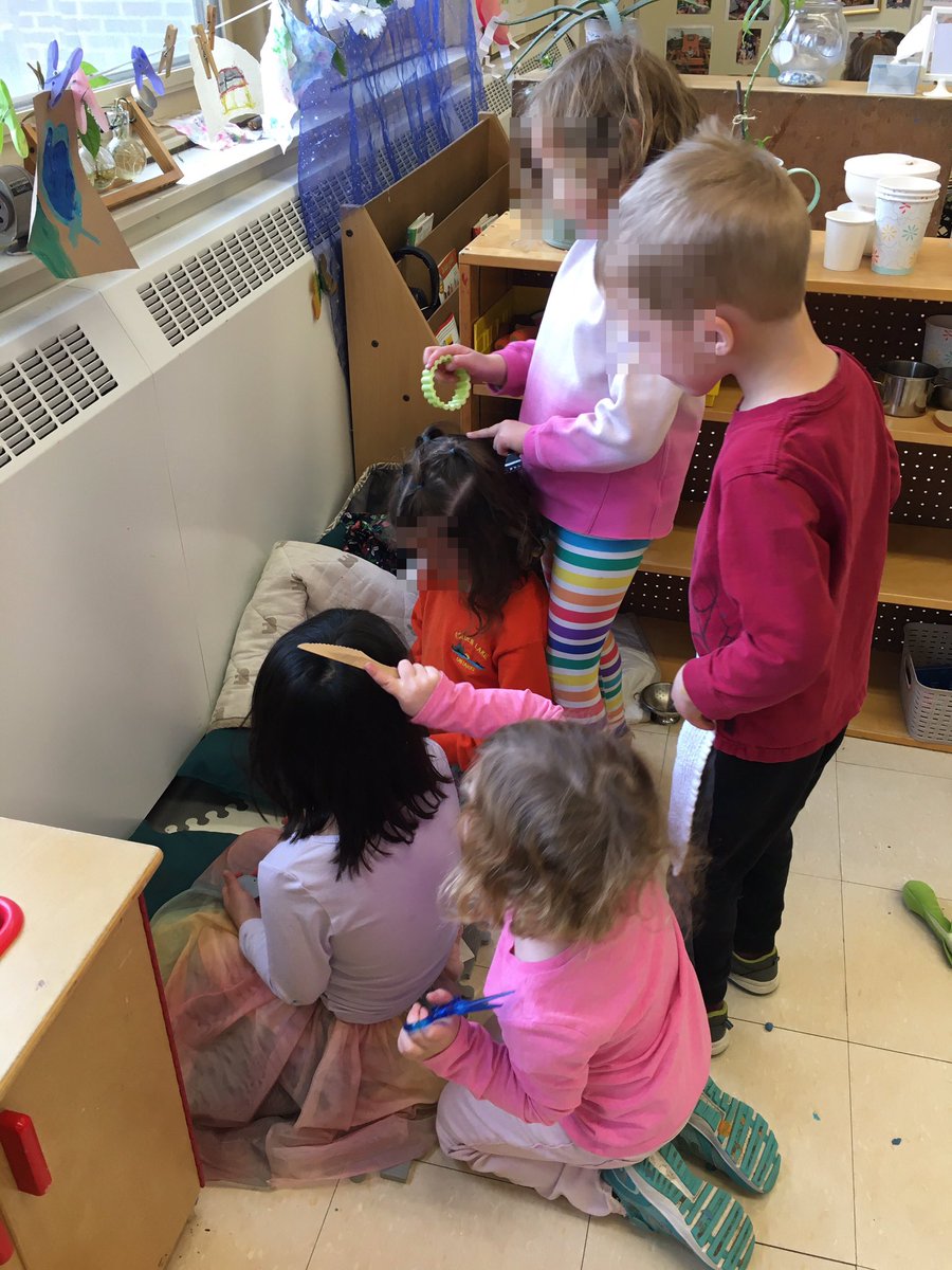 MRichaudaud's tweet photo. Spring is finally here and it seems that some of our students needed a new haircut today ! ✂️ . I am always amazed by my students’ creativity in our dramatic centre. #coupedeprintemps #salondecoiffure #dramaticcentre @EarlHaigPS @EarlyYearsTDSB https://t.co/F8D4NRbURl