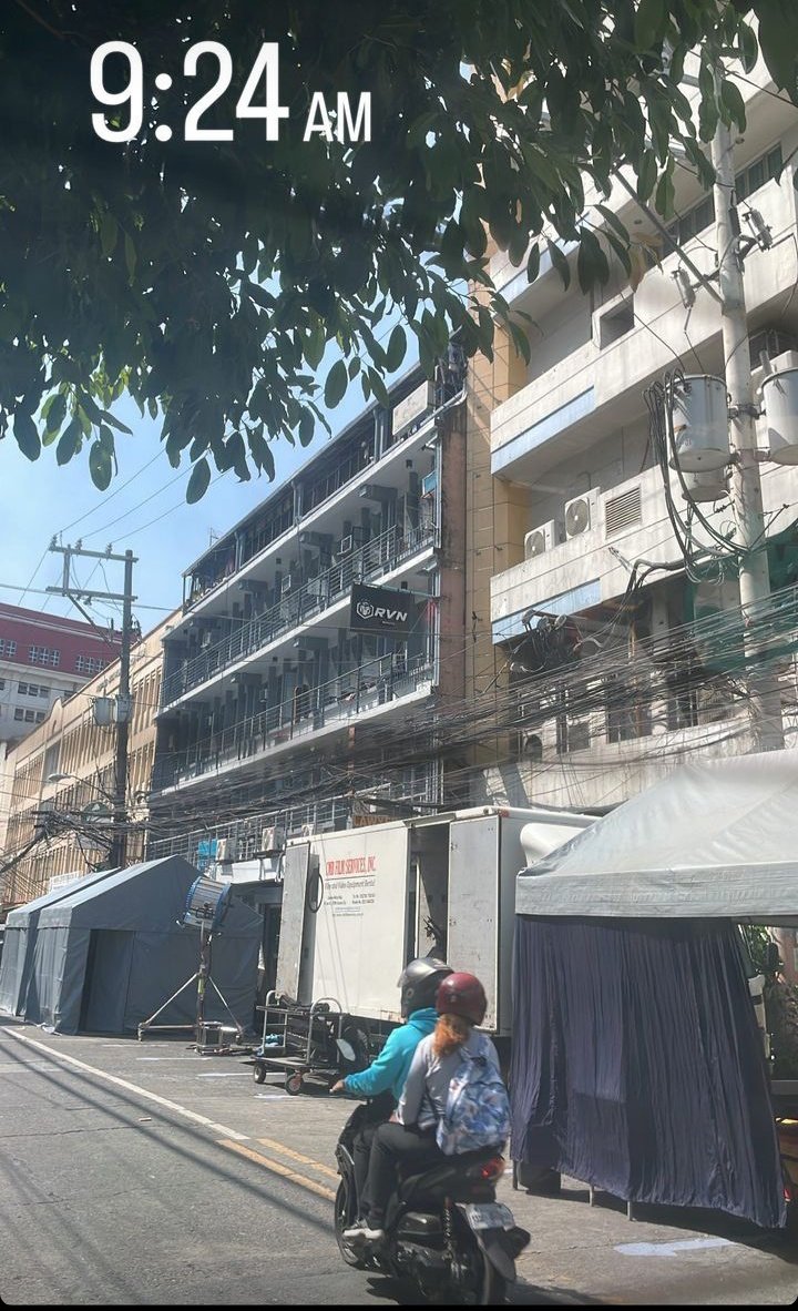 RonnieLoinie's tweet photo. Back to work!!!Goodluck beh @iamAndalioLoisa 🙌🙌💜💜
#FriendlyFire🔜🔜🎞🎥
#LoisaAndalio
By: @MikhailRed 
#TheBloomProject
#SakuSkin.ph https://t.co/DF9TptcD9c