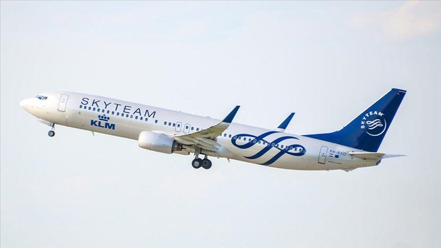 news24tv's tweet photo. Man found dead in landing gear of KLM aircraft https://t.co/5BENx06pfu https://t.co/D8jKT8mF3z