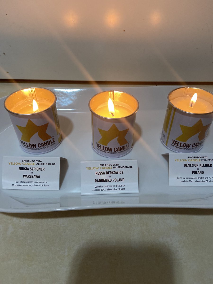 YellowCandleSp's tweet photo. Hoy hacemos viva la memoria y homenajeamos con esta campaña a las víctimas del Holocausto. 
Gracias a cada una de las instituciones amigas, familias y personas que nos acompañan en sus hogares en este hermoso acto.
Los invitamos a publicar sus fotos y videos para multiplicarnos! https://t.co/zfWu6CXKsa