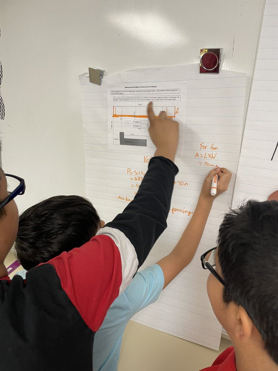 MJS_teach's tweet image. So many things to consider! Students in portable 9 used their understanding of area and perimeter today to design a fictitious play area for our Kindy friends! Amazing ideas and reasons were explored together! @lkwwrdsb @wrdsb