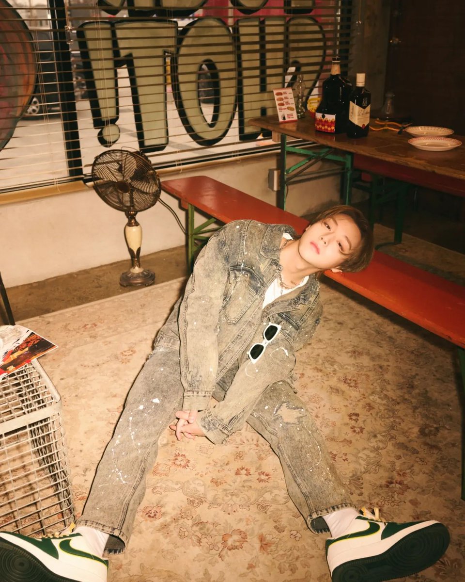 자켓사진 고화질! ㄱㅅㅎㄴㄷ🫶🏻 #박지훈
instagram.com/p/CrIZqvBpFij