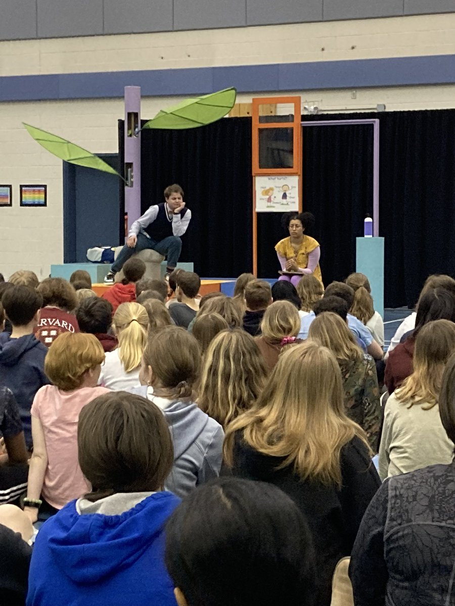 redclifftweets's tweet photo. Today @GeordieTheatre stopped at Redcliff Middle School along their landmark 2Play School Tour! A special thank you to the cast for running acting workshops with our cast of Frozen Jr after school!🎭❄️ https://t.co/n2jv11hQ4Q