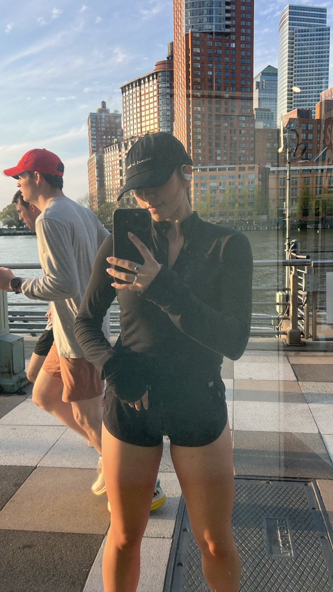Brooke LeBlanc tweet media
