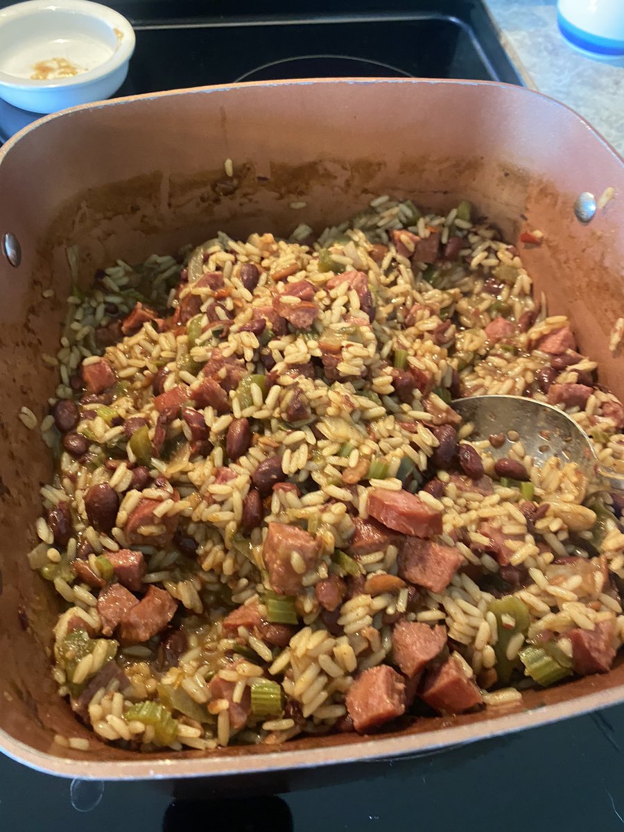 batch026's tweet image. #coachcooks 
#redbeans 
Just add the Trinity and @Zatarains !!!