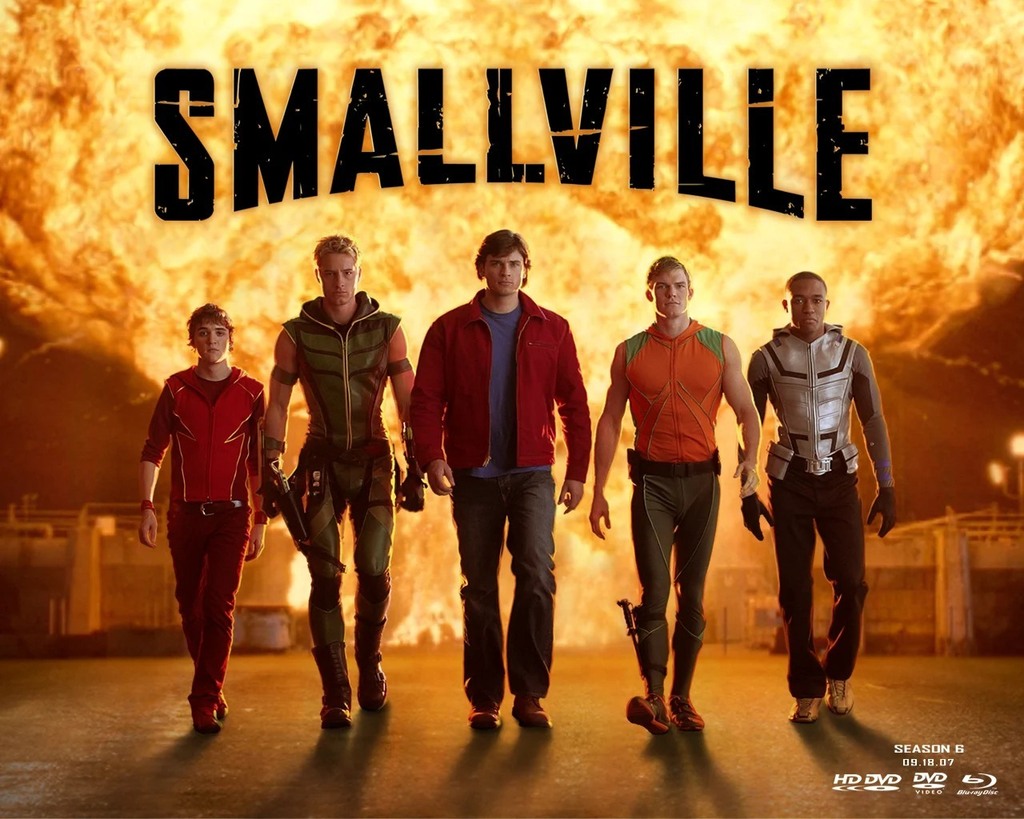 Marcus_writes's tweet photo. It's Movie Monday! What were your thoughts about Smallville (2001)? https://t.co/bQD47osLCA https://t.co/rGbrbQ05AI