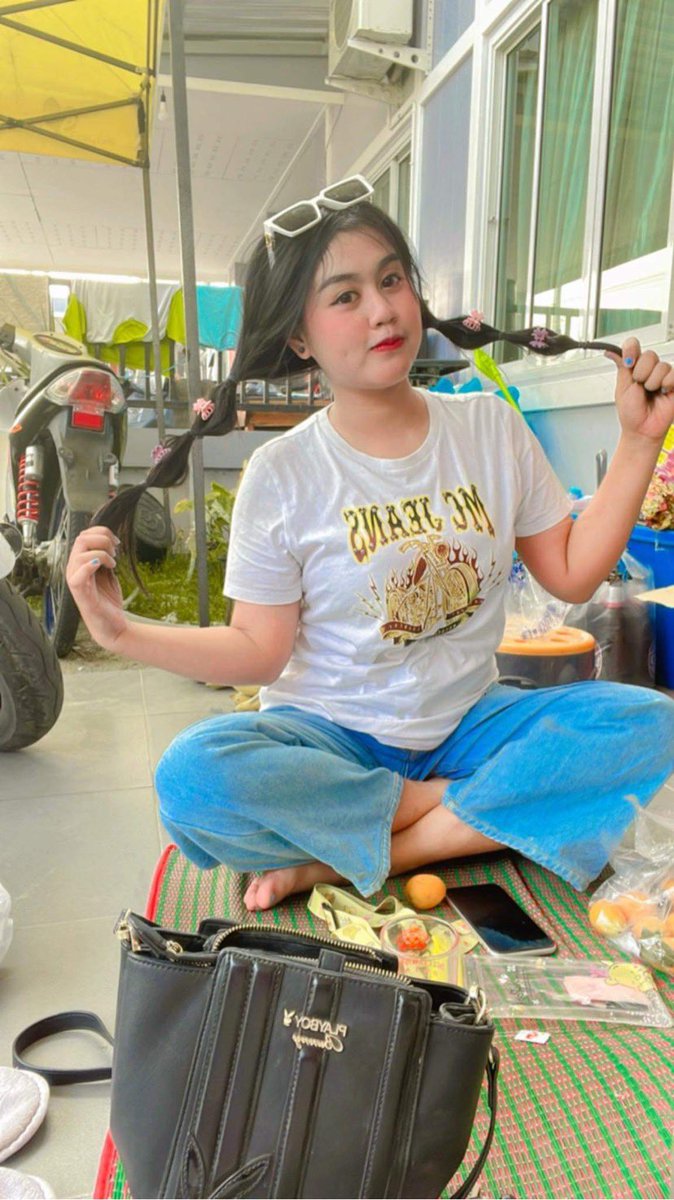 เด็กหญิงวุ่นวาย tweet media