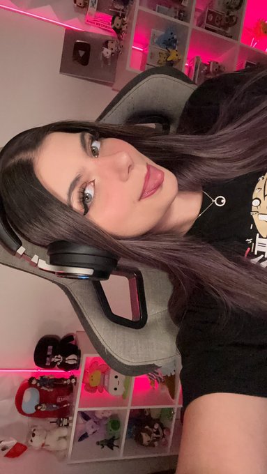 Ya tamos en directo 😊💖  https://t.co/MQwEjXDThR https://t.co/MQwEjXDThR https://t.co/WwacjXVZ5C<a href="/tag/vctlatam"class="tags"><span>#vctlatam</span></a>