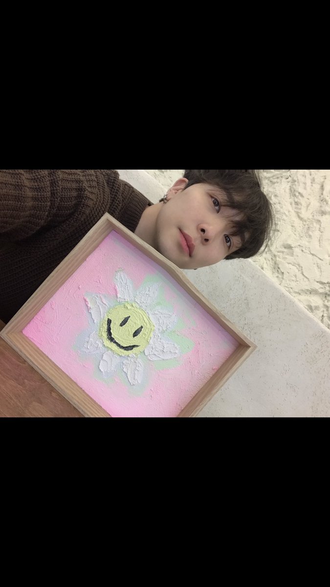AlphaBAT_JIN's tweet photo. 😁🎨 https://t.co/zLQ35fGsO3