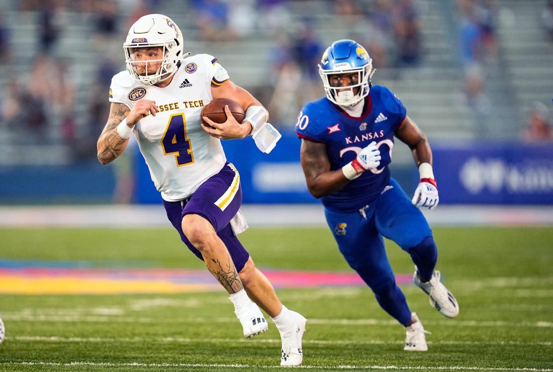 alexcapkajones's tweet photo. Thankful to receive my fourth Division 1 offer to play football at Tennessee Tech University! AGTG! https://t.co/v8195pzBi4