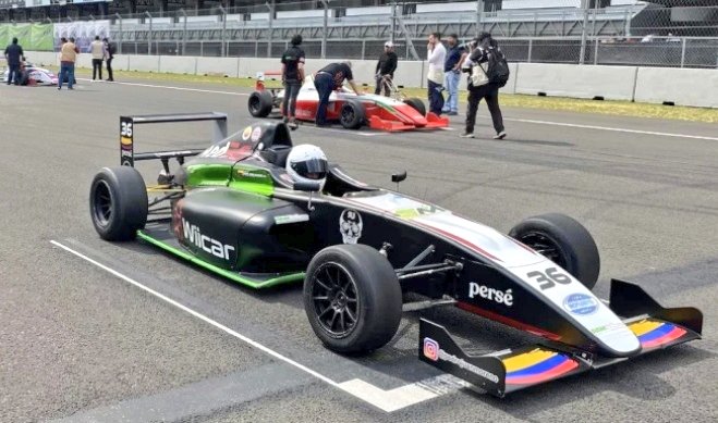 Autoextragti's tweet photo. Excelente actuación colombiana en la #Nacam F4 que se disputa en México. Dos triunfos y cuatro podios en el fin de semana. Aquí los detalles: https://t.co/0CiENtXxHp

@fedeautos
#Colombia #F4 #Mexico https://t.co/k9Quwbrads