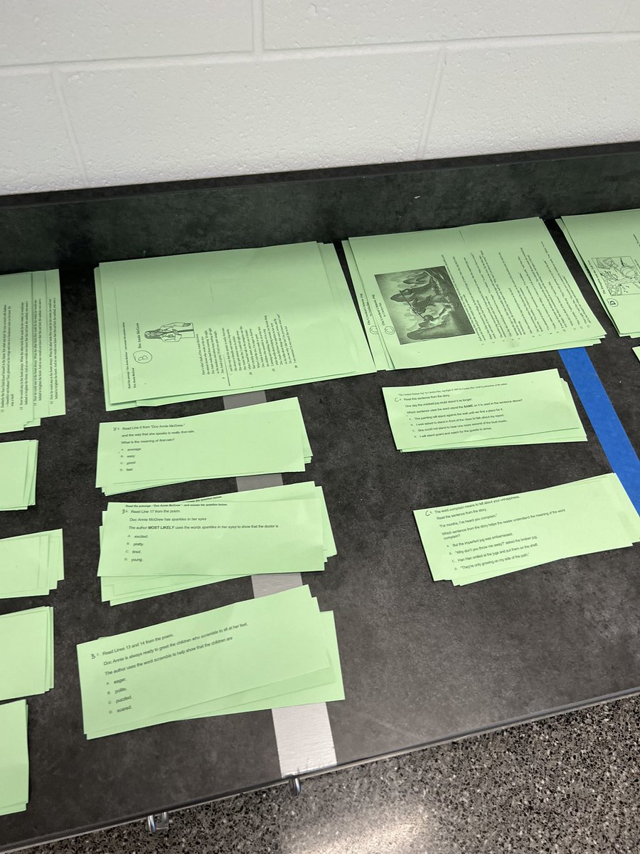 vsimp1216's tweet photo. I spiced up EOG reading review today with a STEM activity with @clint_rogers21! Students read passages and earned keva planks for correct answers to build a wall to protect their castle tower from being destroyed by the Sphero bots! #testreview #readinginstem @Molly_Capps https://t.co/eKIdLZv9Cu