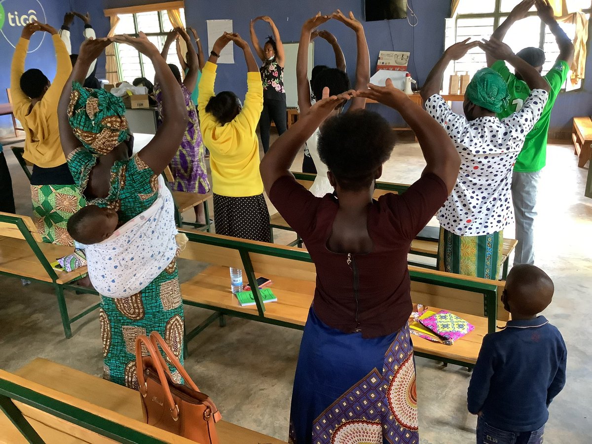 ggrassroots's tweet photo. The research is clear: a mindfulness practice can help reduce stress, deepen self-awareness & mitigate reactivity. Sit with us for just a few mins and see how you feel:
https://t.co/HaovzZoVEA
#wellbeingproject #earthweek #conscioussocialchange #BBM #BreathBodyMind #mindfulness https://t.co/YSHC7UBsFm