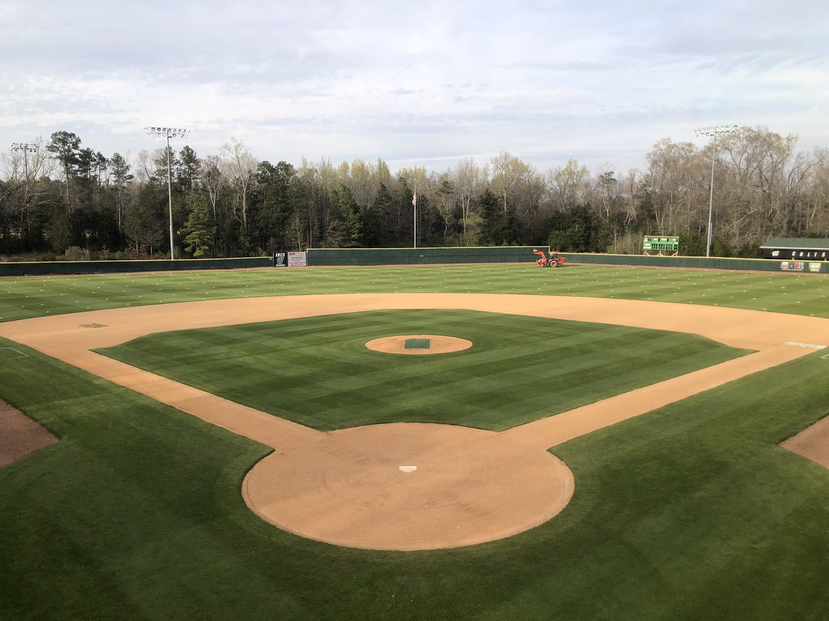 HS Baseball Fields Of America! tweet media
