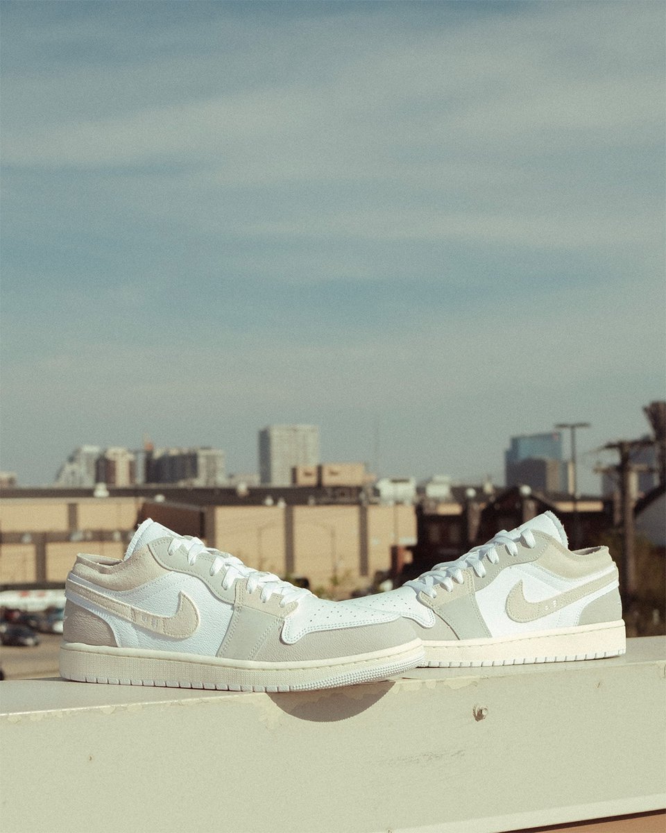 topsnbottomsusa's tweet image. Stay ahead of the game with the Air Jordan 1 Low SE Craft Tech Gray 👟 A sleek and modern design perfect for any occasion 💯 

#Jordan #Jordan1 #CraftTech #Grey #sneakerhead #sneakeraddict #sneakerfreak #sneakerholics #sneakerfiles #sneakercommunity #topsandbottoms