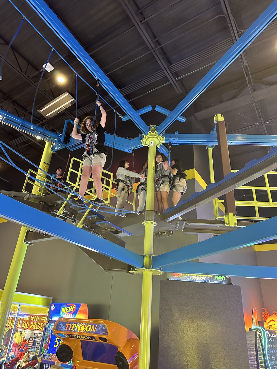 HCPS Girls Prep tweet media