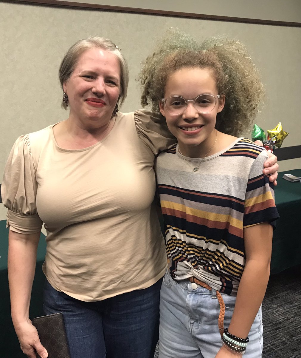 AngieBuis1's tweet photo. Over 600 entries and this talented student was a finalist!! So proud of her!! @ReedAcademy1 💕 #mslibrarian #spslib #artist #creative https://t.co/mn6vbn3uSU