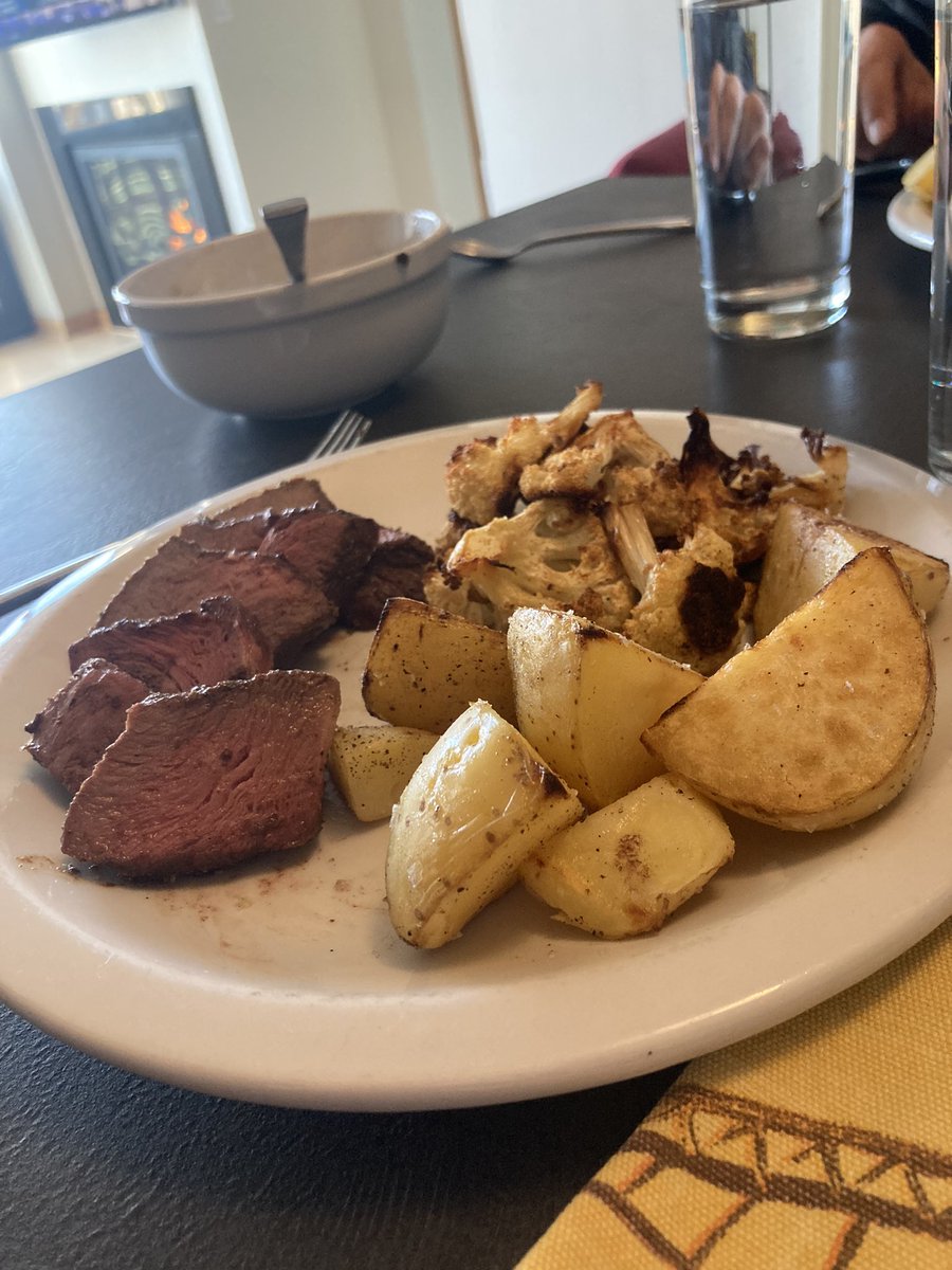 Holey Schamoley, if you can get your mitts on some @GroteBeef, do it! This sirloin tip roast was so tender and flavorful. When’s the next #MeatRaffle?